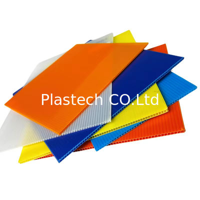 Couleurs multiples PP Panneau creux PP Plastique ondulé