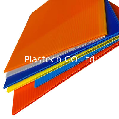 Couleurs multiples PP Panneau creux PP Plastique ondulé