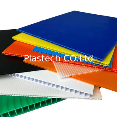 Couleurs multiples PP Panneau creux PP Plastique ondulé