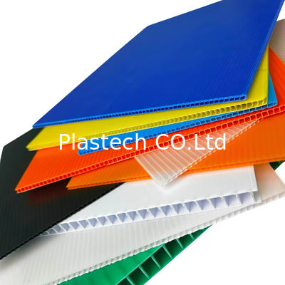 Couleurs multiples PP Panneau creux PP Plastique ondulé