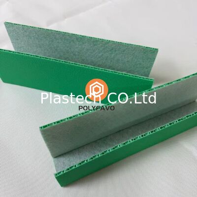 Profil de porte en plastique de type U-canal Protecteur de seuil de porte Pp Pain de nid d'abeille Avec tissu de feutre Surface mate Épaisseur 3 mm 5 mm