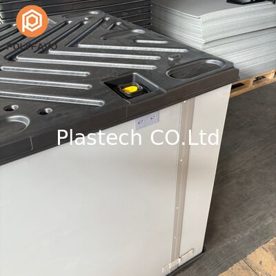 Boîte de palettes pliable avec revêtement EVA, deux panneaux de coaming de type C à conception épissée, boîte à manches pliable à base de palettes en plastique
