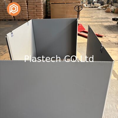 Boîte de palettes pliable avec revêtement EVA, deux panneaux de coaming de type C à conception épissée, boîte à manches pliable à base de palettes en plastique